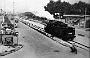 1958. Passaggio di una locomotiva a vapore sul raccordo ferroviario con la Zona Industriale (Laura Calore)